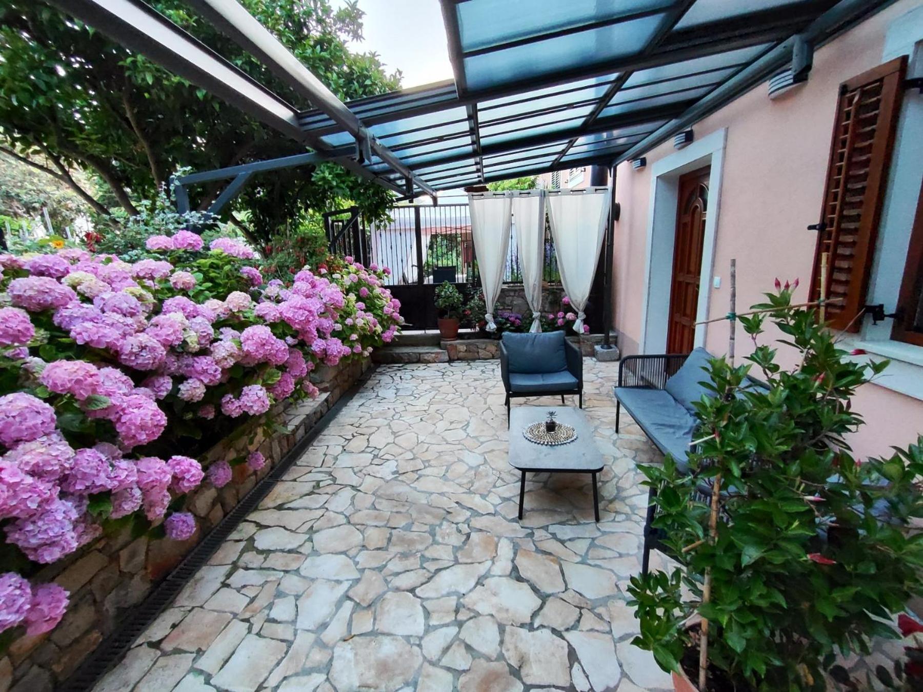 Vacation House Orange Veli Lošinj Dış mekan fotoğraf