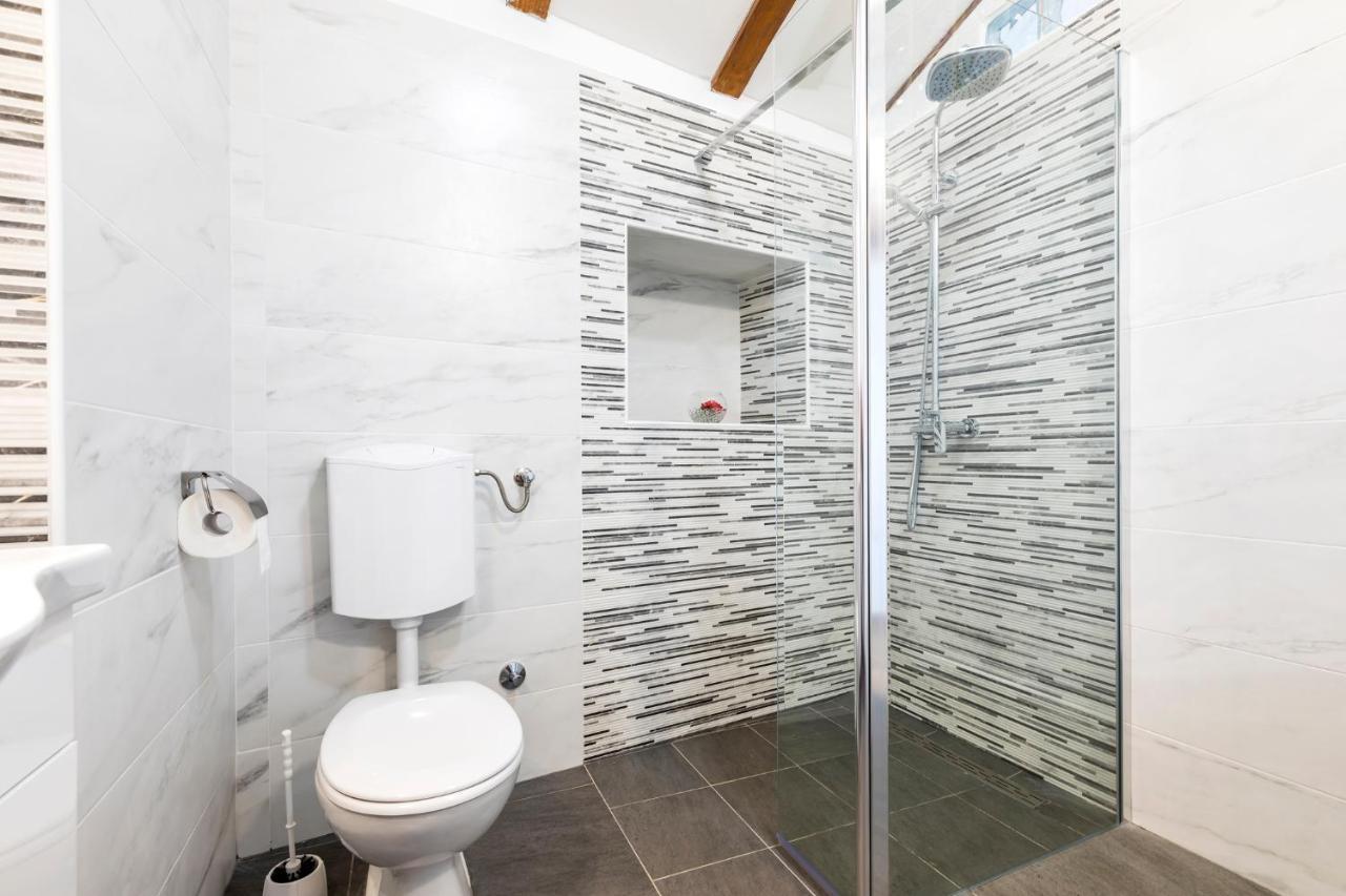 Vacation House Orange Veli Lošinj Dış mekan fotoğraf