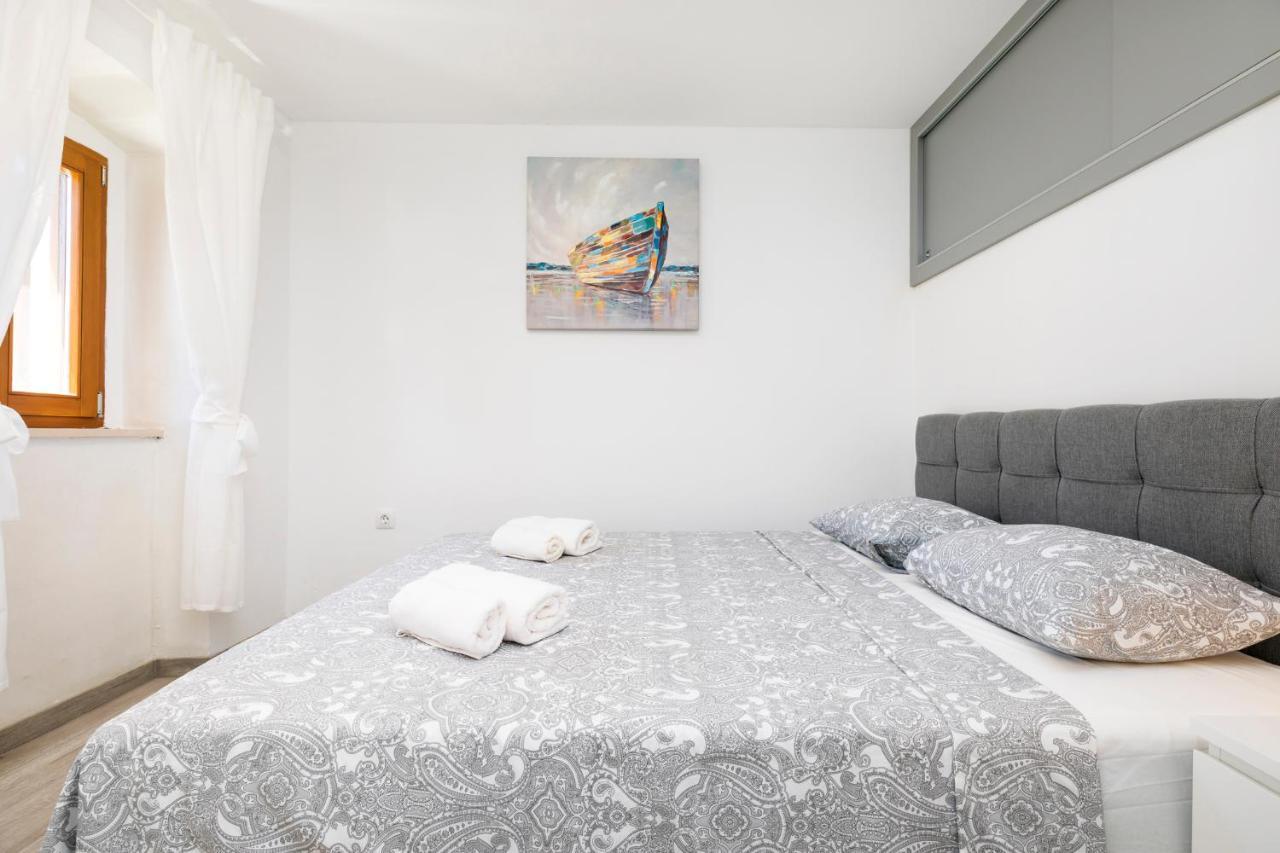 Vacation House Orange Veli Lošinj Dış mekan fotoğraf