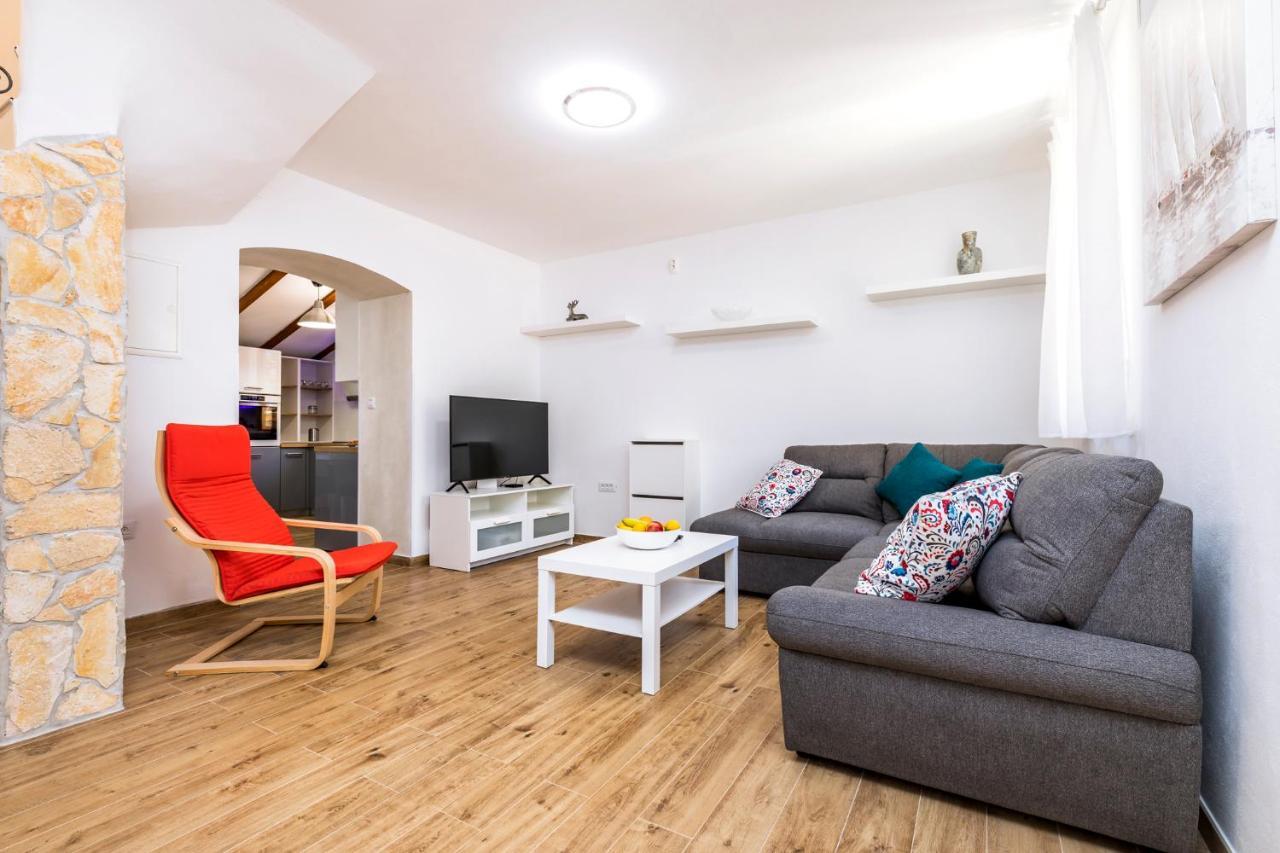 Vacation House Orange Veli Lošinj Dış mekan fotoğraf